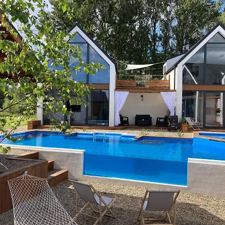 Holiday home Stunning In Swinouscie With Swimming Pool *