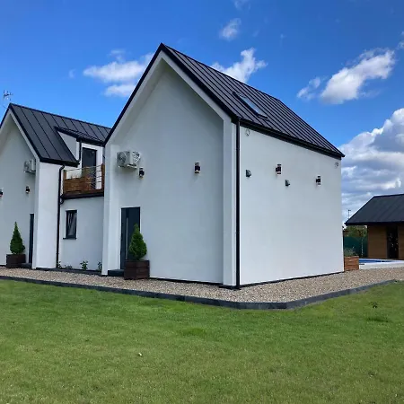 In Winouj Cie With Pool بيت للعطل *